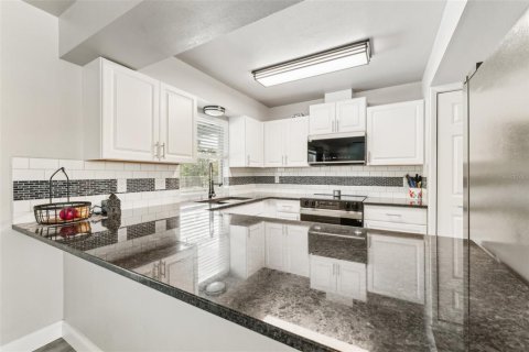Villa ou maison à vendre à Cape Coral, Floride: 4 chambres, 155.33 m2 № 1747239 - photo 10
