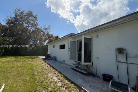 Снять в аренду виллу или дом в Майами, Флорида 1 спальня, 120.03м2, № 2027904 - фото 30