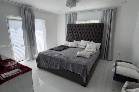 Снять в аренду виллу или дом в Майами, Флорида 1 спальня, 120.03м2, № 2027904 - фото 9