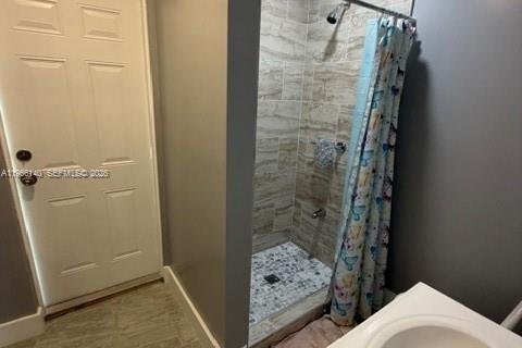 Снять в аренду виллу или дом в Майами, Флорида 1 спальня, 120.03м2, № 2027904 - фото 23