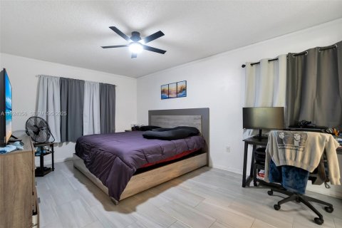 Купить виллу или дом в Санрайз, Флорида 2 спальни, 88.63м2, № 1982740 - фото 15