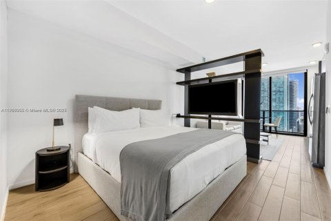 Купить кондоминиум в Майами, Флорида 39.95м2, № 1955309 - фото 11