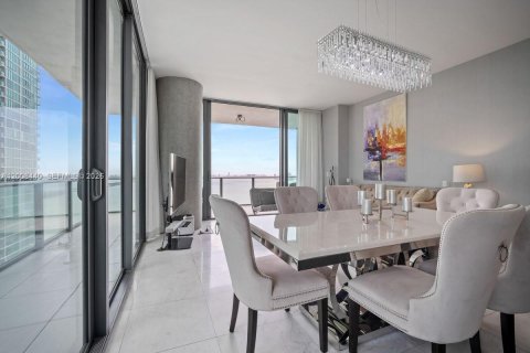 Condo in Miami, Florida, 3 bedrooms  № 2074376 - photo 3