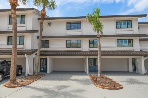 Touwnhouse à vendre à Clearwater, Floride: 3 chambres, 199.74 m2 № 1884549 - photo 1
