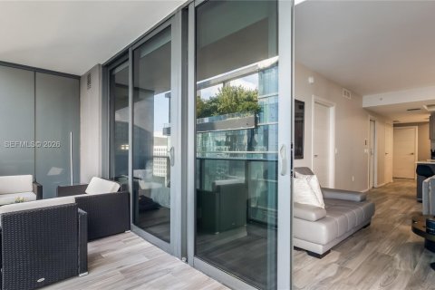 Condominio en venta en Miami, Florida, 1 dormitorio, 80.45 m2 № 2081241 - foto 16