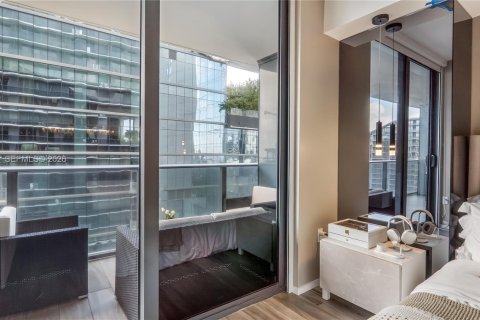 Condominio en venta en Miami, Florida, 1 dormitorio, 80.45 m2 № 2081241 - foto 6