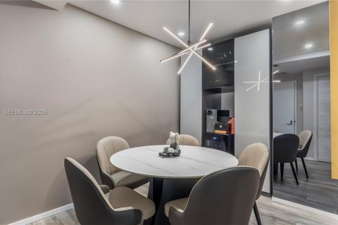 Condominio en venta en Miami, Florida, 1 dormitorio, 80.45 m2 № 2081241 - foto 24