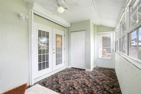 Villa ou maison à vendre à Largo, Floride: 2 chambres, 103.12 m2 № 2209147 - photo 25