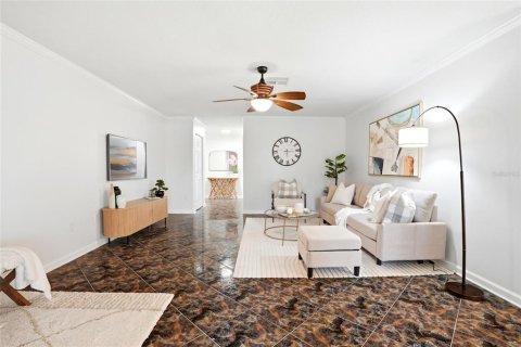 Villa ou maison à vendre à Largo, Floride: 2 chambres, 103.12 m2 № 2209147 - photo 13