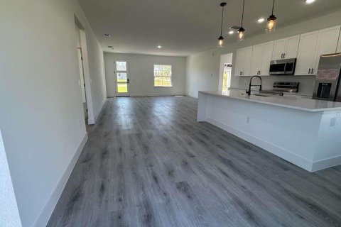 House in Ocala, Florida 4 bedrooms, 164.81 sq.m. № 2211893 - photo 7