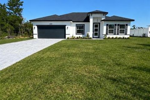 House in Ocala, Florida 4 bedrooms, 164.81 sq.m. № 2211893 - photo 2