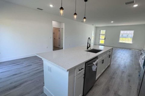 House in Ocala, Florida 4 bedrooms, 164.81 sq.m. № 2211893 - photo 8
