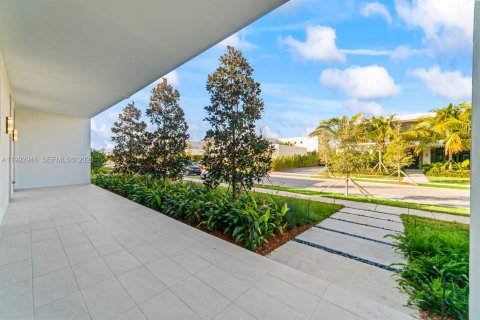 Снять в аренду виллу или дом в Уэстон, Флорида 5 спален, 498.7м2, № 2062842 - фото 6