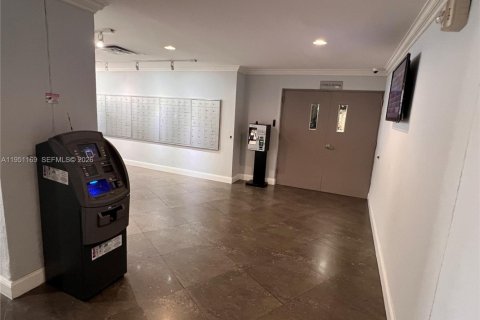 Снять в аренду кондоминиум в Халландейл-Бич, Флорида 2 спальни, 99.87м2, № 2006187 - фото 22