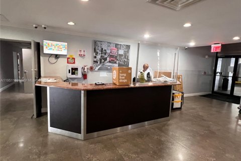 Снять в аренду кондоминиум в Халландейл-Бич, Флорида 2 спальни, 99.87м2, № 2006187 - фото 2