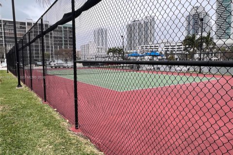 Снять в аренду кондоминиум в Халландейл-Бич, Флорида 2 спальни, 99.87м2, № 2006187 - фото 18