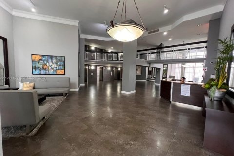 Снять в аренду кондоминиум в Халландейл-Бич, Флорида 2 спальни, 99.87м2, № 2006187 - фото 3