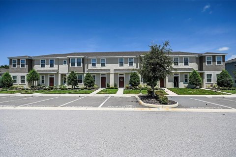 Touwnhouse à vendre à Palmetto, Floride: 2 chambres, 104.05 m2 № 2313099 - photo 2
