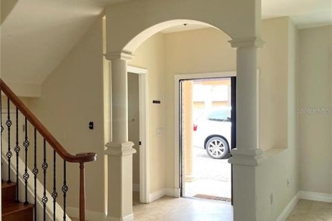 Townhouse in Winter Park, Florida 3 bedrooms, 157.93 sq.m. № 2122994 - photo 12
