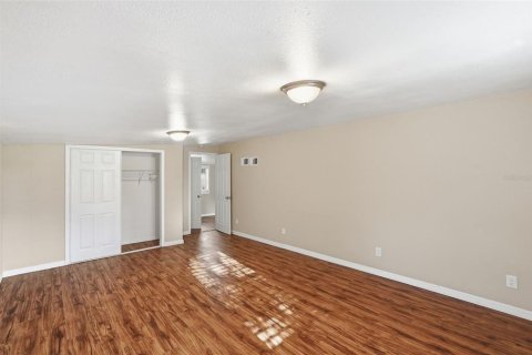 Casa en venta en Fruitland Park, Florida, 2 dormitorios, 65.4 m2 № 2223122 - foto 13