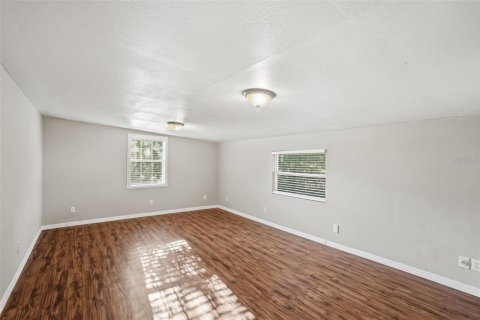 Casa en venta en Fruitland Park, Florida, 2 dormitorios, 65.4 m2 № 2223122 - foto 12