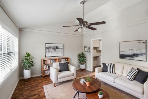 Casa en venta en Fruitland Park, Florida, 2 dormitorios, 65.4 m2 № 2223122 - foto 22