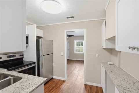 Casa en venta en Fruitland Park, Florida, 2 dormitorios, 65.4 m2 № 2223122 - foto 7