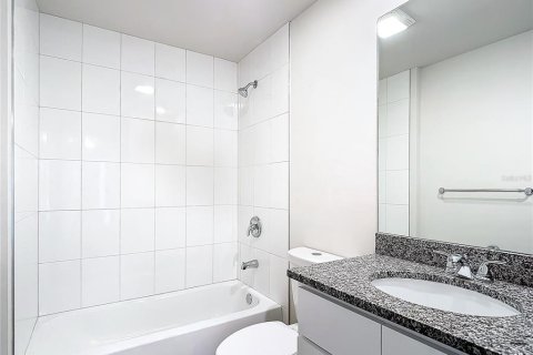Купить виллу или дом в Кейп-Корал, Флорида 9 комнат, 150.22м2, № 1898953 - фото 12