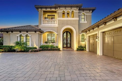 Villa ou maison à vendre à Lakewood Ranch, Floride: 4 chambres, 400.32 m2 № 1792252 - photo 13