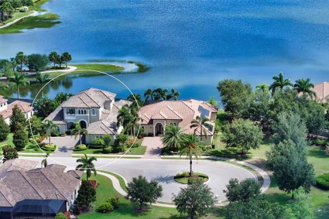 Villa ou maison à vendre à Lakewood Ranch, Floride: 4 chambres, 400.32 m2 № 1792252 - photo 7