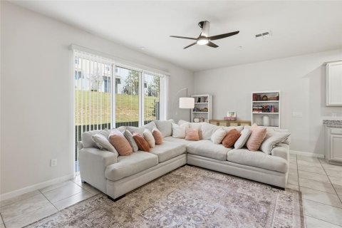 Adosado en venta en Minneola, Florida, 3 dormitorios, 173.36 m2 № 2166140 - foto 10