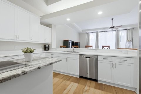 Condo in Bradenton, Florida, 3 bedrooms  № 2158033 - photo 15