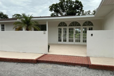 House in Sarasota, Florida 3 bedrooms, 222.97 sq.m. № 2213253