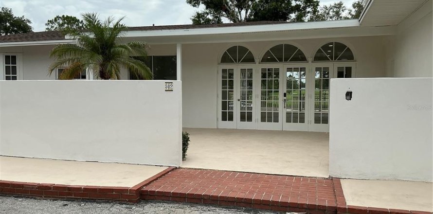 House in Sarasota, Florida 3 bedrooms, 222.97 sq.m. № 2213253