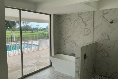 House in Sarasota, Florida 3 bedrooms, 222.97 sq.m. № 2213253 - photo 21