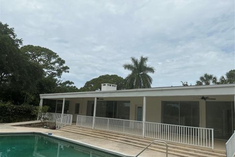 House in Sarasota, Florida 3 bedrooms, 222.97 sq.m. № 2213253 - photo 9