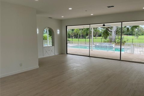 House in Sarasota, Florida 3 bedrooms, 222.97 sq.m. № 2213253 - photo 14
