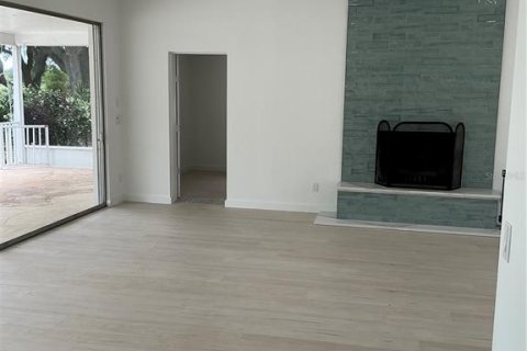 House in Sarasota, Florida 3 bedrooms, 222.97 sq.m. № 2213253 - photo 16