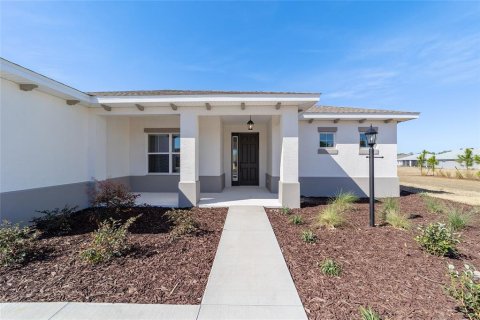 House in Ocala, Florida 2 bedrooms, 159.61 sq.m. № 2229349 - photo 3
