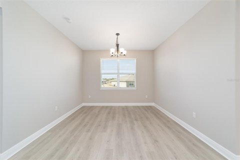 House in Ocala, Florida 2 bedrooms, 159.61 sq.m. № 2229349 - photo 12
