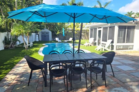 Купить виллу или дом в Лайтхаус-Пойнт, Флорида 3 спальни, 165.83м2, № 2032387 - фото 25