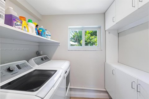 Купить виллу или дом в Лайтхаус-Пойнт, Флорида 3 спальни, 165.83м2, № 2032387 - фото 21