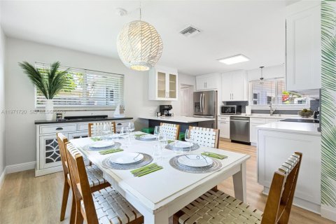 Купить виллу или дом в Лайтхаус-Пойнт, Флорида 3 спальни, 165.83м2, № 2032387 - фото 9