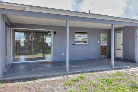 House in North Port, Florida 2 bedrooms, 85.84 sq.m. № 1798315 - photo 23