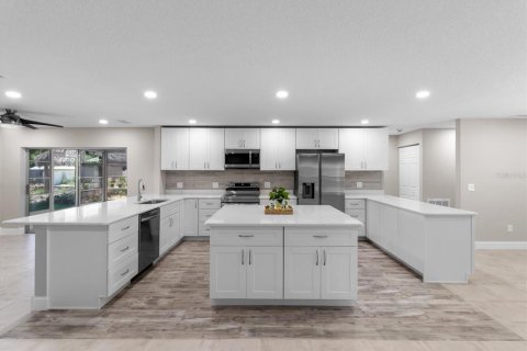 Casa en venta en Crystal River, Florida, 3 dormitorios, 201.41 m2 № 1786033 - foto 10