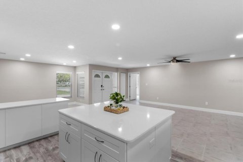 Casa en venta en Crystal River, Florida, 3 dormitorios, 201.41 m2 № 1786033 - foto 9