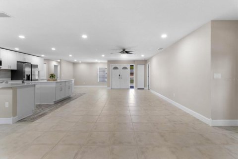 Casa en venta en Crystal River, Florida, 3 dormitorios, 201.41 m2 № 1786033 - foto 6