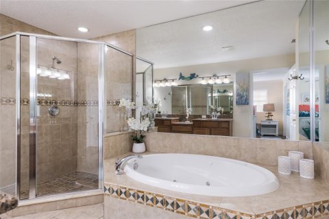 House in Holmes Beach, Florida 3 bedrooms, 211.91 sq.m. № 1642691 - photo 23