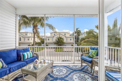 House in Holmes Beach, Florida 3 bedrooms, 211.91 sq.m. № 1642691 - photo 19