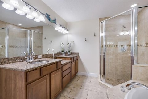 House in Holmes Beach, Florida 3 bedrooms, 211.91 sq.m. № 1642691 - photo 24